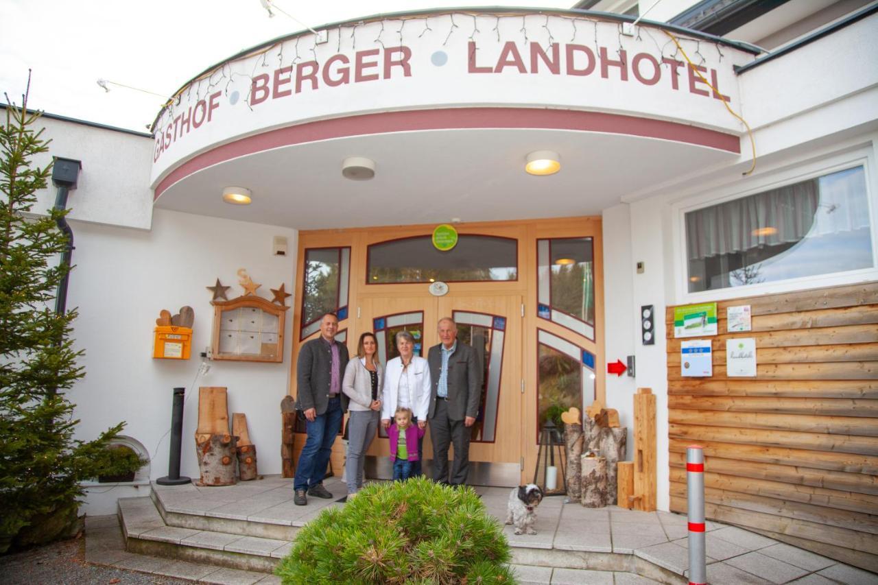 Familienhotel Berger Санкт-Якоб-им-Вальде Экстерьер фото