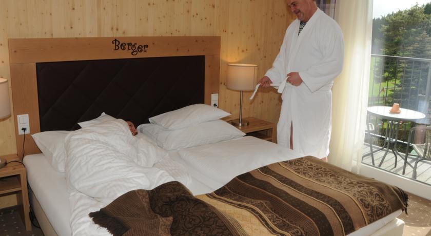 Familienhotel Berger Санкт-Якоб-им-Вальде Номер фото
